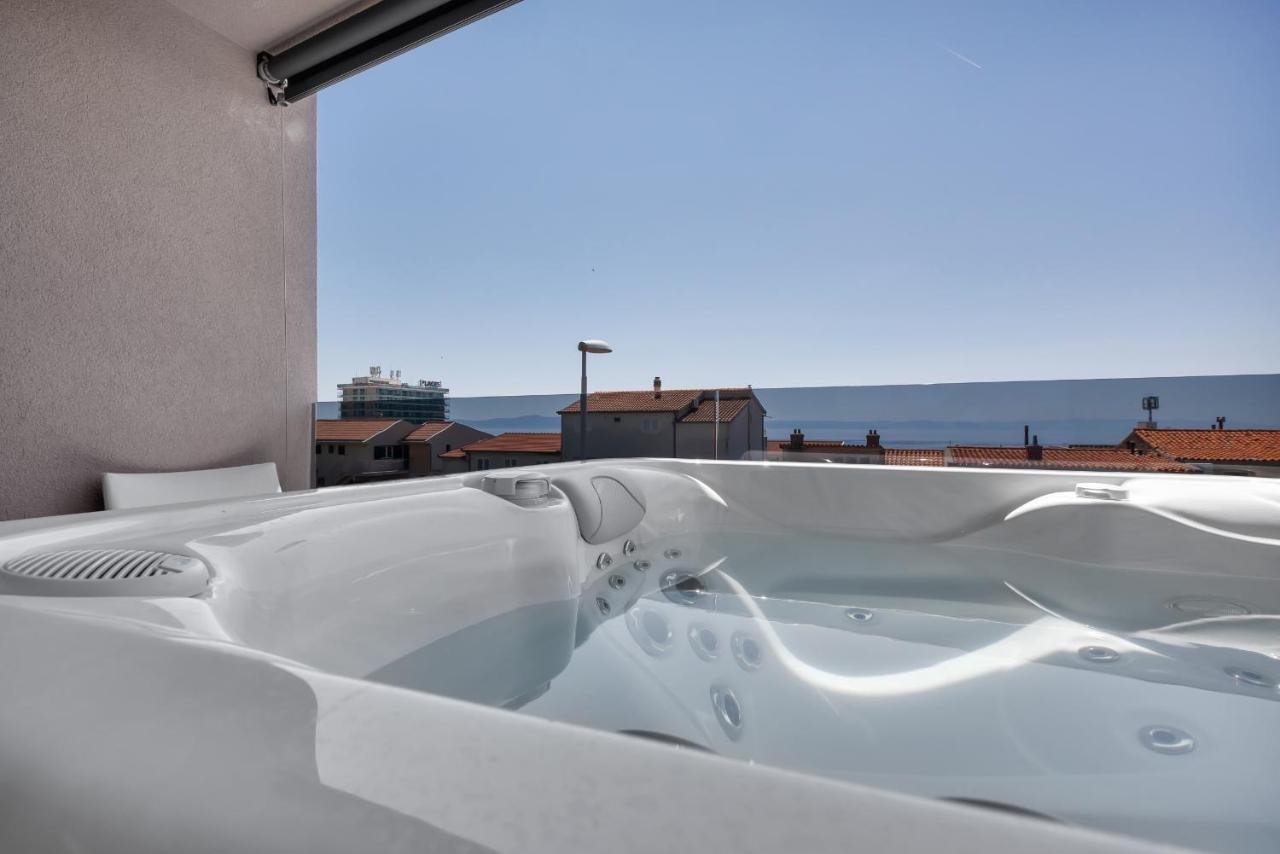 Lux Apartment Dolce Vita - Private Hottub Makarska Extérieur photo